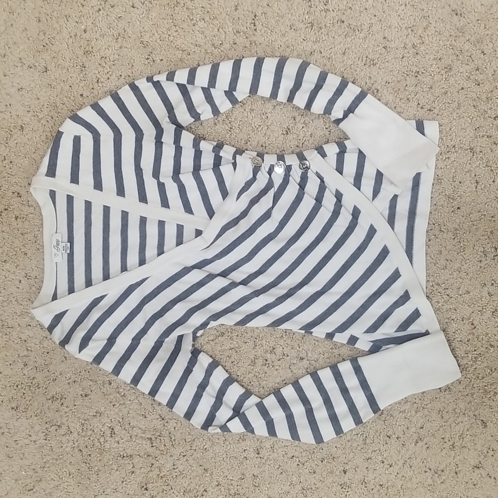 GUESS Bodycon striped sweater medium
